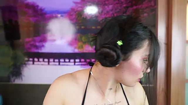 miss sharlotte18 online show from December 5, 2025, 6:04 pm