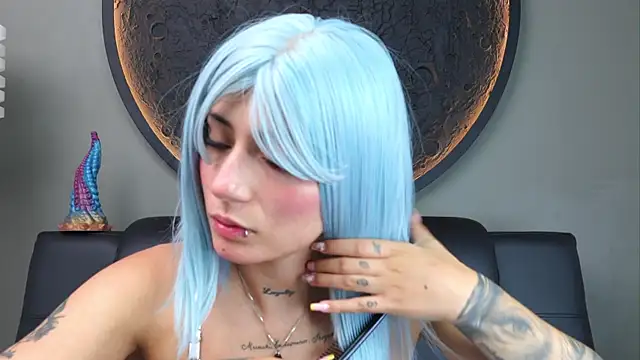 miss sharlotte18 online show from February 6, 2026, 6:11 pm