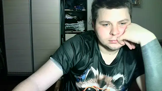 Snapshot of Volshebnik130_ chatting on March 6, 2025, 2:51 am Volshebnik130  online show from March 6, 2025, 2:51 am