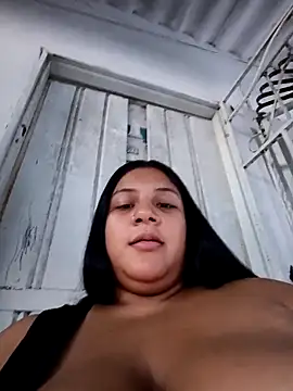 Edithxxx1 online show from November 19, 2025, 10:32 pm