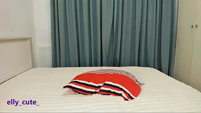 Elly Cute online show from March 3, 2026, 10:37 pm