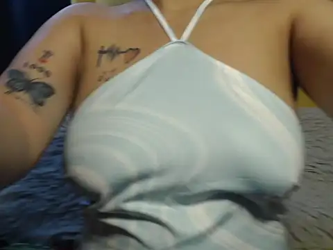 Hotte Nicky19xxx online show from March 23, 2025, 6:16 am