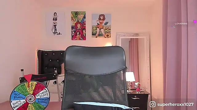 Snapshot of superheroxx chatting on September 10, 2025, 12:54 am superheroxx online show from September 10, 2025, 12:54 am