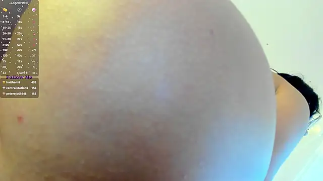 Silvanna-Moree online show from January 20, 2025, 10:26 pm