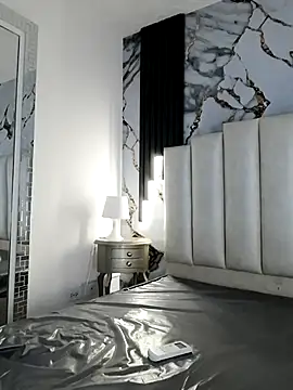 mollieblue69 online show from September 29, 2025, 1:05 pm