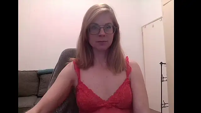SavannaGirly online show from September 16, 2025, 6:36 am
