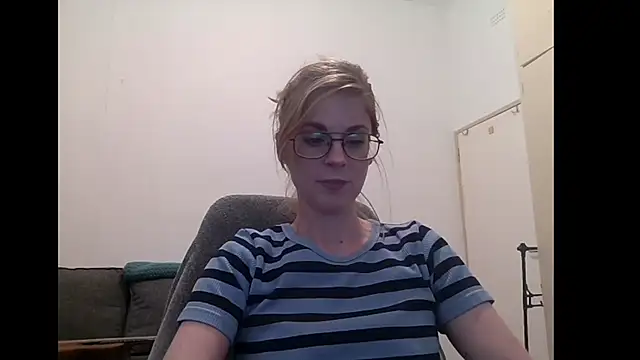 SavannaGirly online show from September 17, 2025, 6:59 am