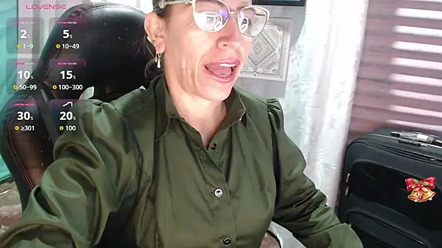 Chayla Ruiz online show from February 16, 2026, 12:56 pm