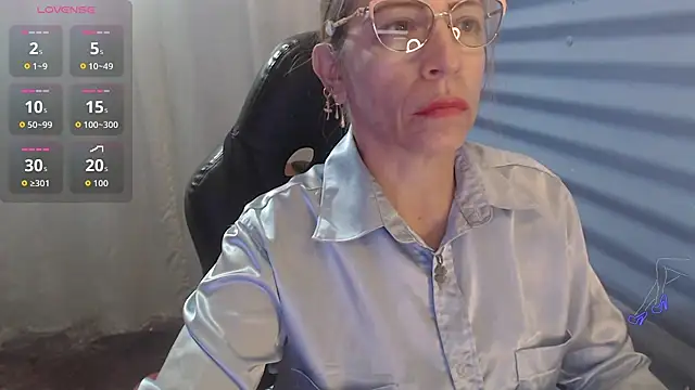 Chayla Ruiz online show from May 25, 2026, 10:43 am