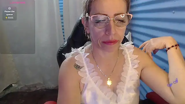 Chayla Ruiz online show from June 10, 2026, 11:31 am