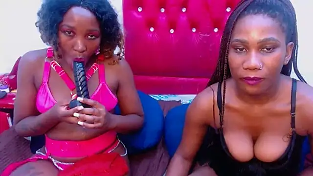 XSCARLETQUEENXX online show from March 22, 2026, 9:40 pm