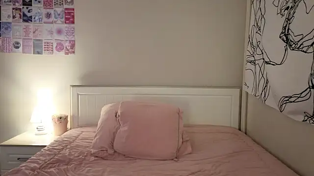 LisaSweetie online show from February 5, 2026, 4:33 pm