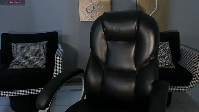 JadeEvansX online show from April 3, 2026, 8:07 pm