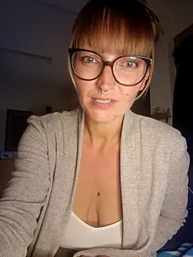 MissMialicious online show from March 4, 2025, 8:05 pm