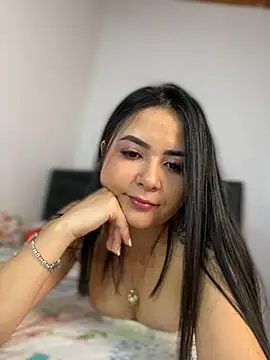 jailyncam  online show from February 7, 2025, 5:29 pm