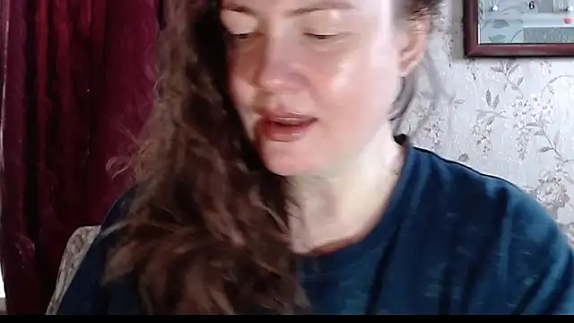 Snapshot of EmilyDoth chatting on March 16, 2026, 4:40 am EmilyDoth online show from March 16, 2026, 4:40 am