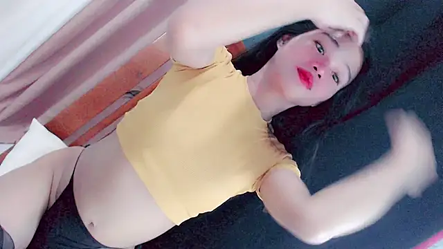 amomentoflust69 online show from February 26, 2026, 6:12 am