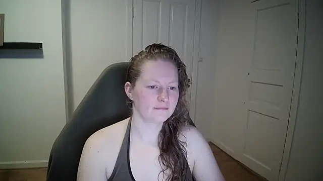 Girlnina-1995 online show from March 17, 2025, 8:40 am