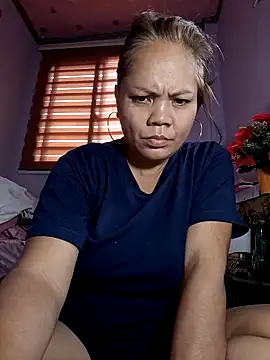 hotbabes163 online show from September 13, 2025, 4:45 am