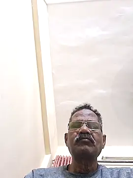 Snapshot of Maddymissile chatting on March 14, 2026, 1:38 pm Maddymissile online show from March 14, 2026, 1:38 pm