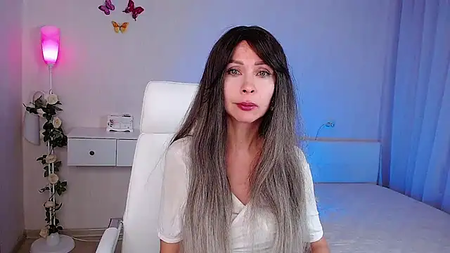 wendifoste online show from November 7, 2025, 6:41 pm