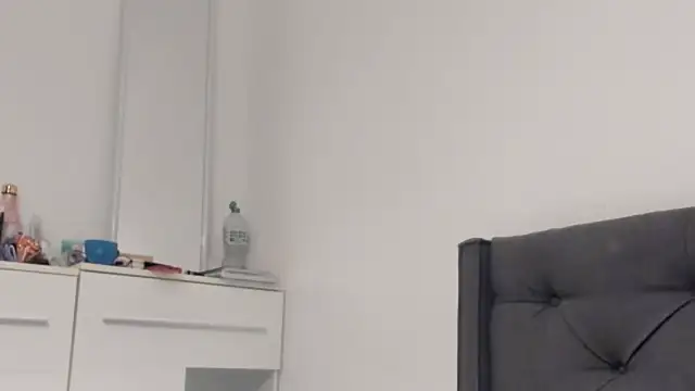 tamarapervert online show from February 24, 2026, 7:23 pm