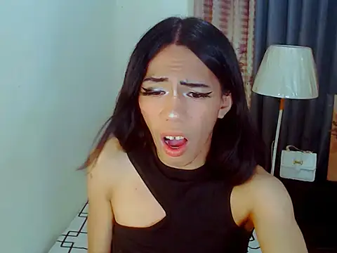 ELLIZABETHFORCUMXX online show from September 15, 2025, 9:59 pm