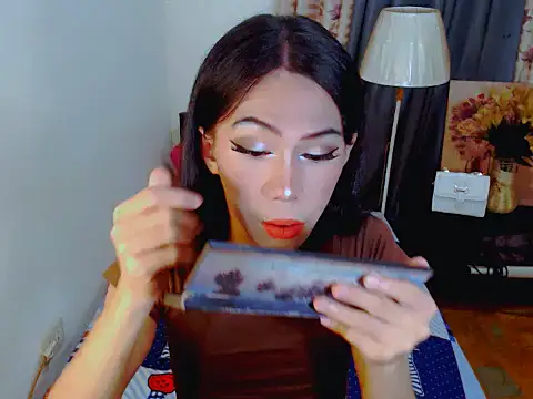 ELLIZABETHFORCUMXX online show from September 30, 2025, 10:09 am