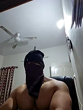 Snapshot of kaizercool1 chatting on January 27, 2025, 5:47 am kaizercool1 online show from January 27, 2025, 5:47 am