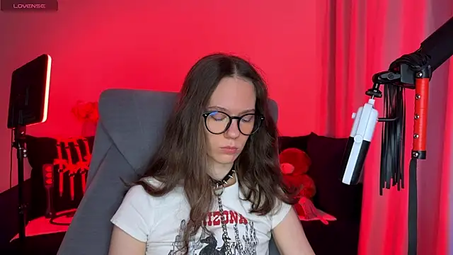 DivineBite online show from September 13, 2025, 2:28 pm