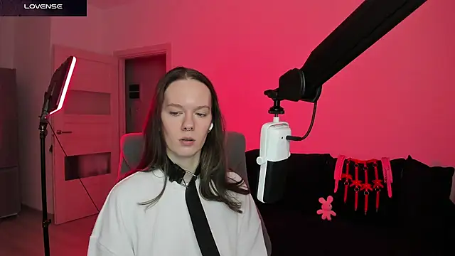 DivineBite online show from March 9, 2026, 3:05 pm