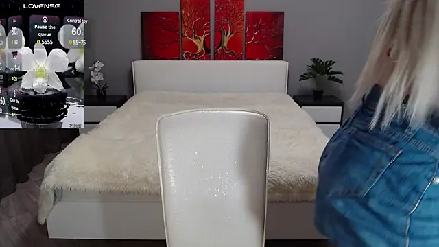 VictoriaTiger online show from December 27, 2024, 2:12 pm