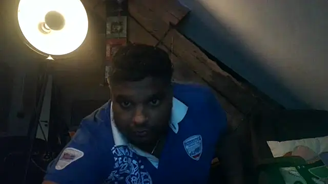 Snapshot of Bandusrilankasexymen chatting on January 2, 2025, 6:56 pm Bandusrilankasexymen online show from January 2, 2025, 6:56 pm