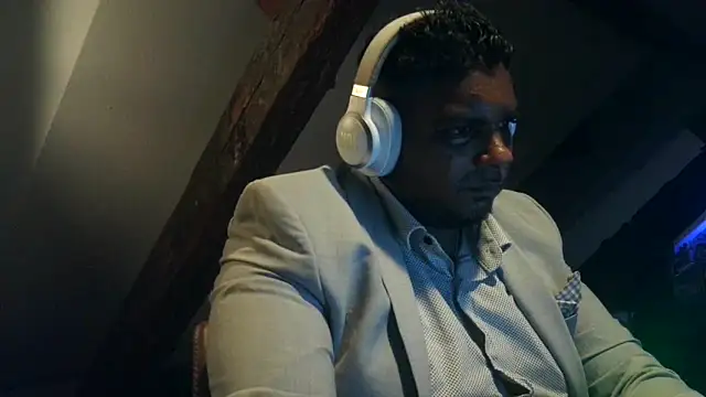 Snapshot of Bandusrilankasexymen chatting on February 26, 2025, 9:05 pm Bandusrilankasexymen online show from February 26, 2025, 9:05 pm