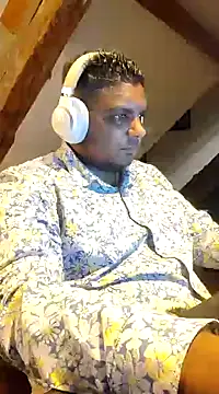 Snapshot of Bandusrilankasexymen chatting on March 7, 2025, 2:57 am Bandusrilankasexymen online show from March 7, 2025, 2:57 am