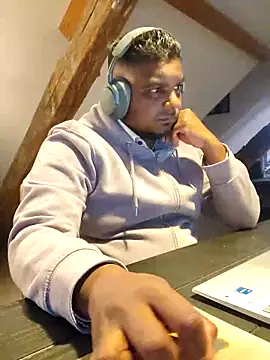 Snapshot of Bandusrilankasexymen chatting on March 19, 2025, 9:48 pm Bandusrilankasexymen online show from March 19, 2025, 9:48 pm