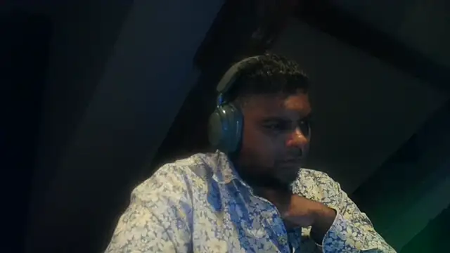 Snapshot of Bandusrilankasexymen chatting on October 31, 2025, 9:38 pm Bandusrilankasexymen online show from October 31, 2025, 9:38 pm