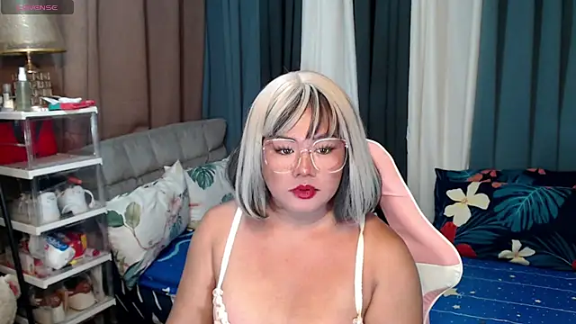 Snapshot of MagnificatMistress chatting on December 8, 2024, 9:02 am MagnificatMistress online show from December 8, 2024, 9:02 am