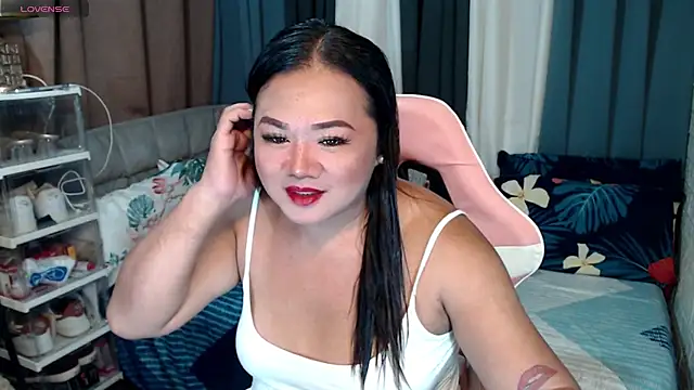 Snapshot of MagnificatMistress chatting on December 16, 2024, 6:10 am MagnificatMistress online show from December 16, 2024, 6:10 am