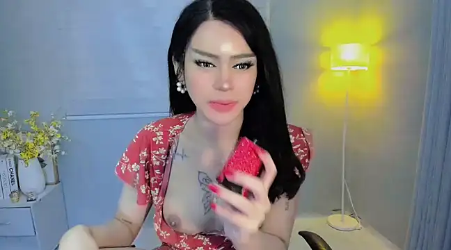 Snapshot of Patricia_fox chatting on December 6, 2024, 11:57 pm Patricia fox online show from December 6, 2024, 11:57 pm
