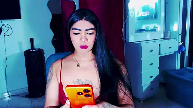 violet bigcock774 online show from September 17, 2025, 7:43 am