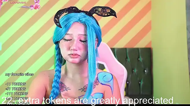 Pinkie Princes online show from January 3, 2025, 3:05 am