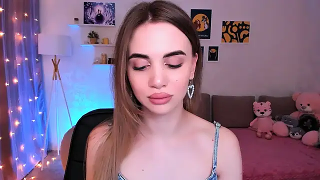 aPieceOfJoy online show from March 20, 2025, 12:30 am