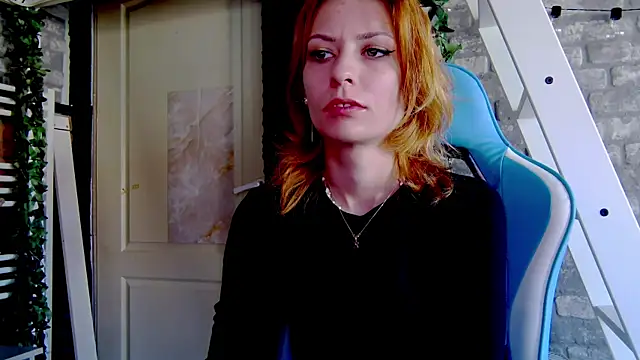 karo123421 online show from March 8, 2025, 8:00 am