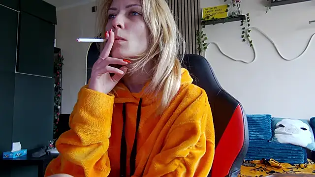 karo123421 online show from March 1, 2026, 11:01 am