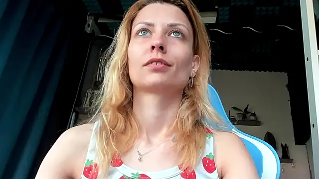 karo123421 online show from March 27, 2026, 8:26 am