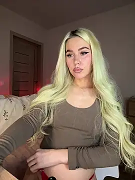 xDinnax online show from February 15, 2025, 11:25 pm