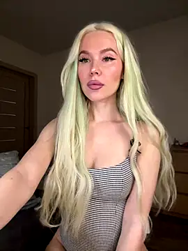 xDinnax online show from September 11, 2025, 2:28 pm