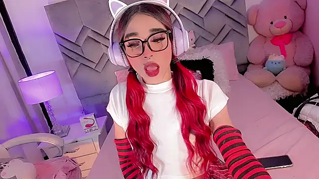 LeyXandrabraz online show from March 13, 2025, 11:05 pm