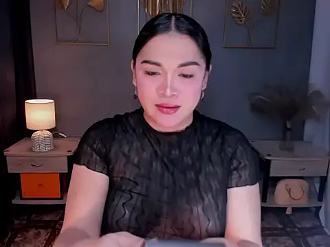 MaxeneCullens online show from November 9, 2025, 3:05 am